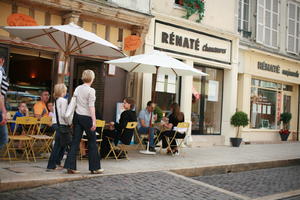 cafe, chair, Champagne-Ardenne, city, day, eye level view, family, France, furniture, group, people, street, summer, sunny, Troyes