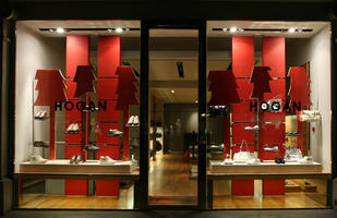 architecture, artificial lighting, England, eye level view, London, night, retail, shop, The United Kingdom